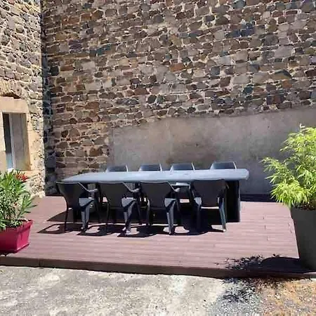 Holiday home Maison Au Coeur De L Auvergne Pour 15 Personnes *
