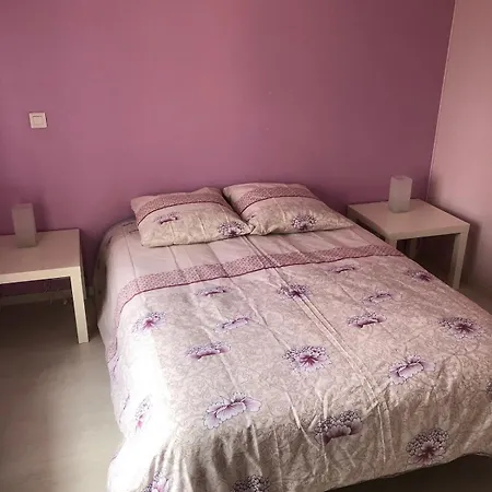 Holiday home Maison Au Coeur De L Auvergne Pour 15 Personnes Mareugheol