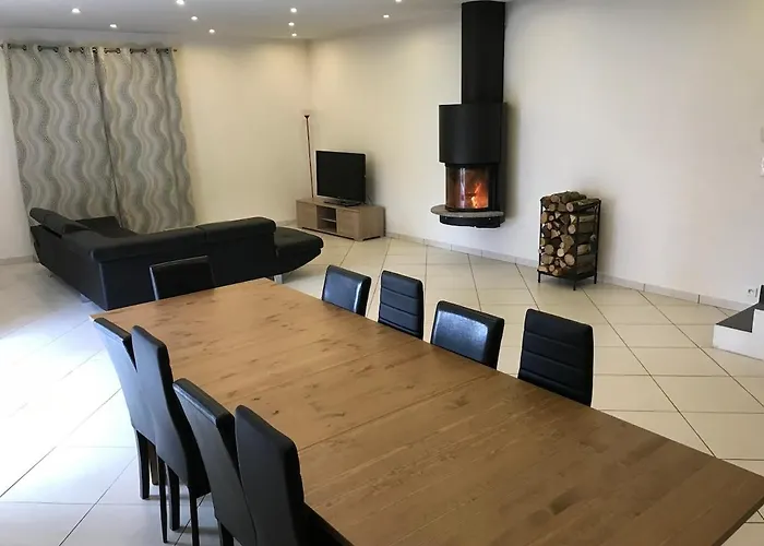 Maison Au Coeur De L Auvergne Pour 15 Personnes Holiday home Mareugheol