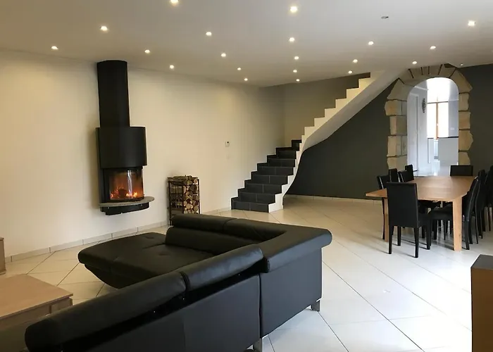 Maison Au Coeur De L Auvergne Pour 15 Personnes Holiday home Mareugheol