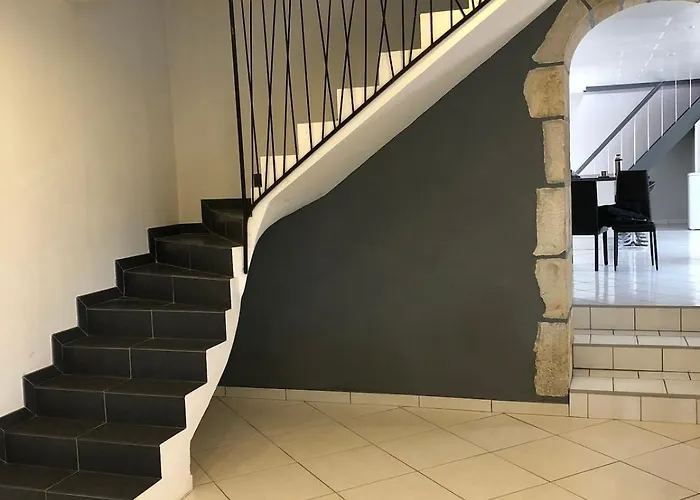 Maison Au Coeur De L Auvergne Pour 15 Personnes Holiday home Mareugheol