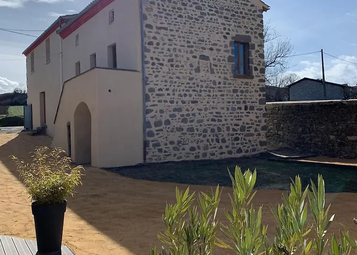 Holiday home Maison Au Coeur De L Auvergne Pour 15 Personnes